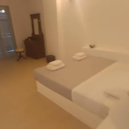 Minos Antiparos
